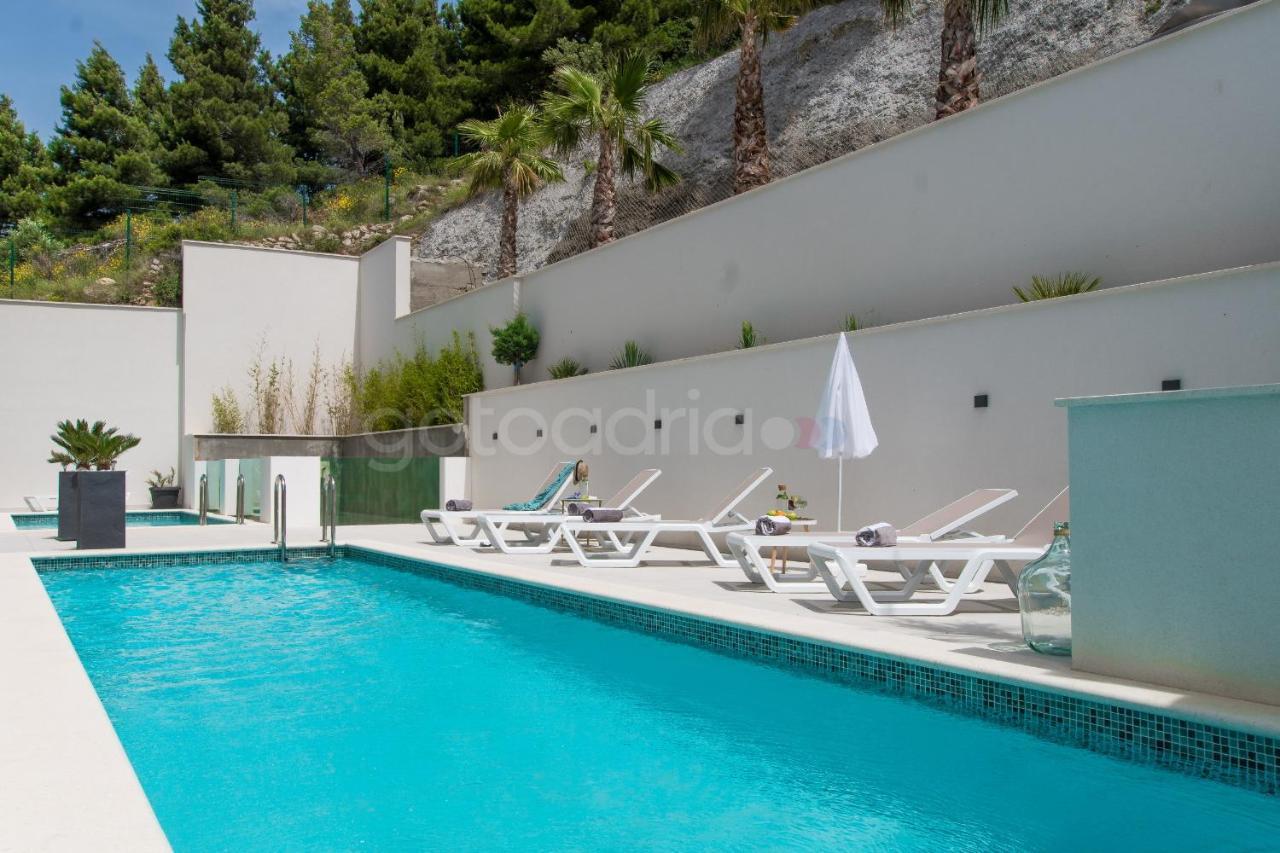 Villa Smaragd - Perle - Luxury Apartments With Shared Pool Μακάρσκα Εξωτερικό φωτογραφία